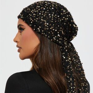 Fashion Nova Black and Gold Sequin Hat